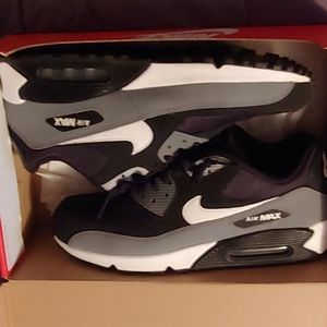 Men's Nikes Air Max